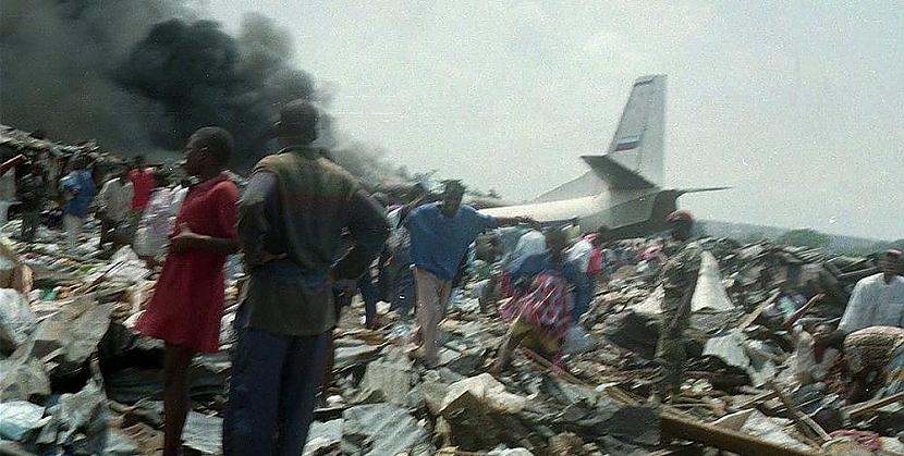  Aviokompānijas Air Africa... Autors: Testu vecis Komerciālo lidaparātu katastrofu bildes (Deviņdesmitie) 1994.-1999.g