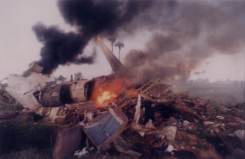 Vietnam Airlines reiss 815... Autors: Testu vecis Komerciālo lidaparātu katastrofu bildes (Deviņdesmitie) 1994.-1999.g