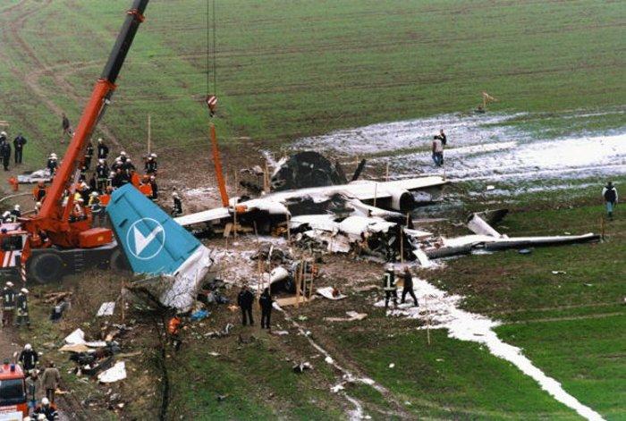 Luxair reiss 9642 2002gada... Autors: Testu vecis Komerciālo lidaparātu katastrofu bildes (Divtūkstošie) 2000.-2003.g