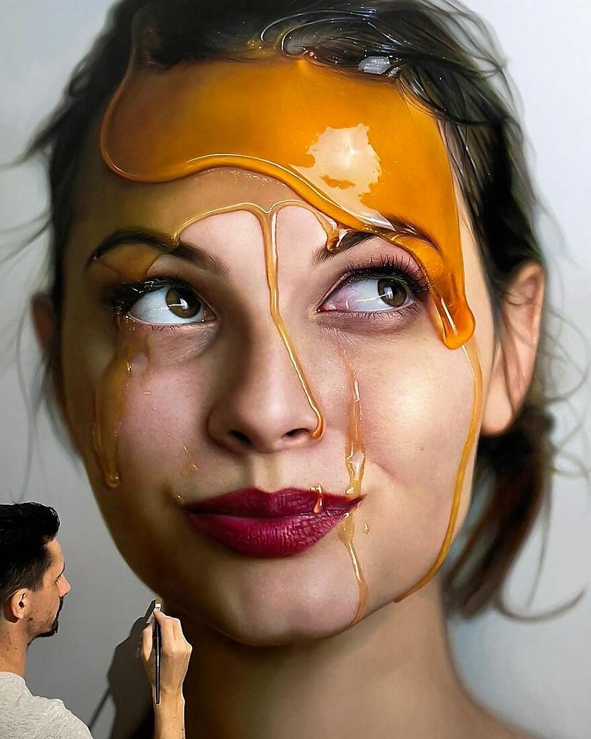  Autors: Zibenzellis69 Brazīlijas mākslinieks zīmē reālistiskus portretus, kas izskatās kā fotogrāfijas