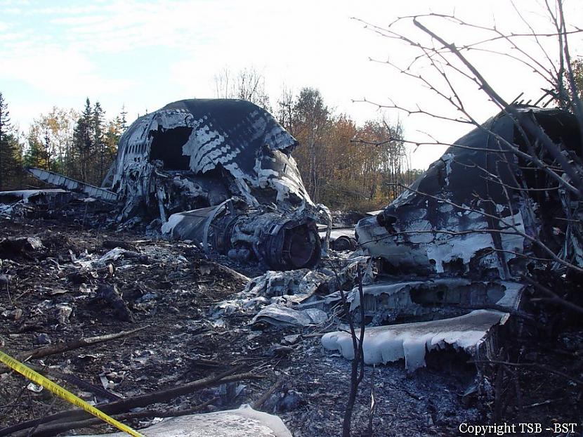  Autors: Testu vecis Komerciālo lidaparātu katastrofu bildes (Divtūkstošie) 2004.-2007.g