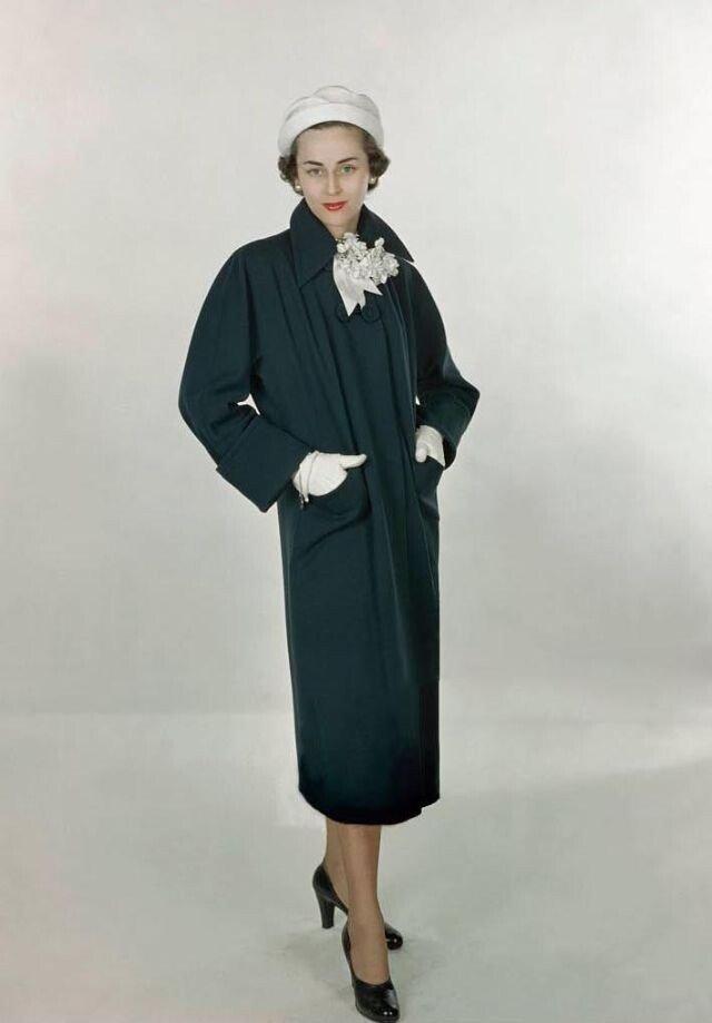 Glamour 1948  Autors: Zibenzellis69 Laika kapsula. 40 x. gadu modes žurnālu fotogrāfijas