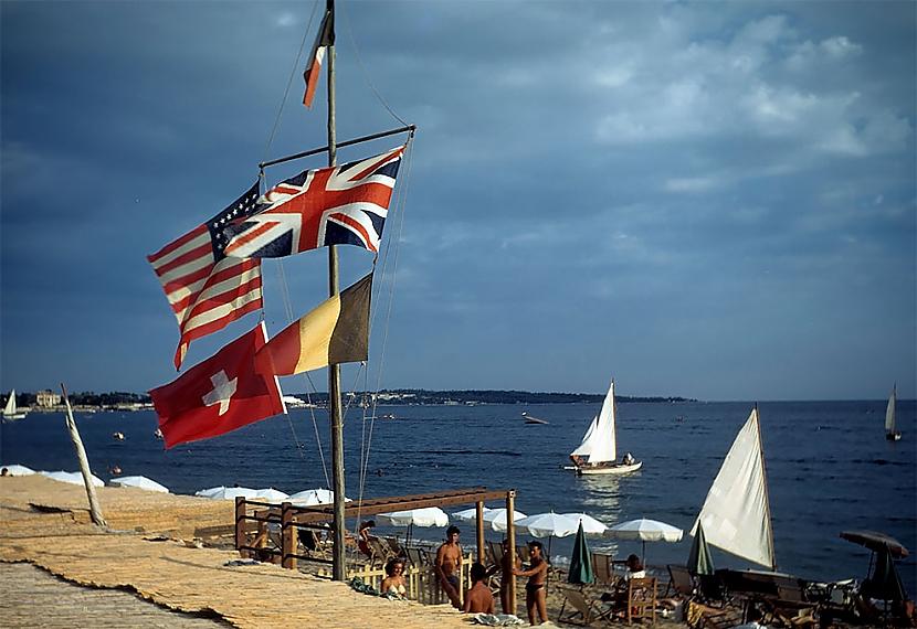  Autors: Zibenzellis69 17 apbrīnojamas krāsu fotogrāfijas no pludmales Kannās, Francijā 1948 gadā