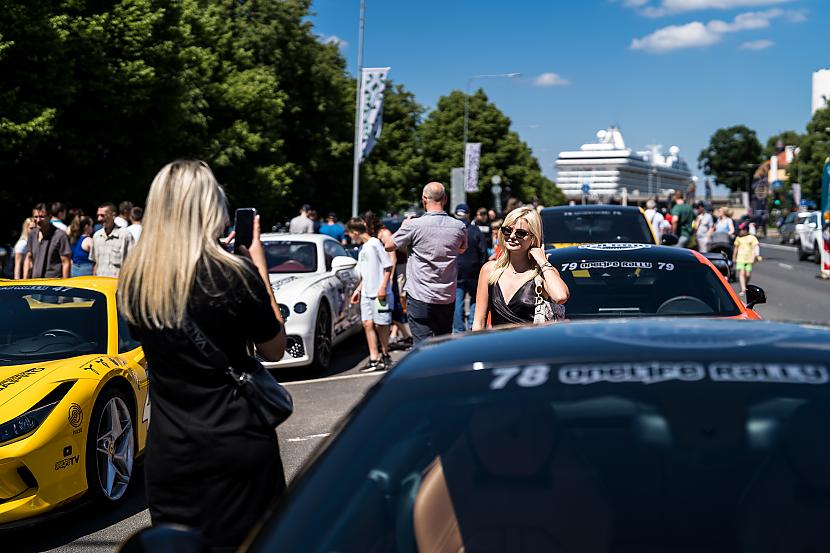  Autors: matilde FOTO ⟩ Rīgā sācies pasaulē lielākais super auto rallijs