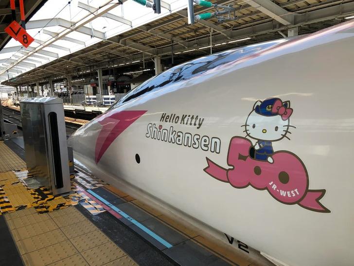 Tas ir ātrgaitas vilciens kas... Autors: Lestets 19 fotogrāfijas, kas parāda, cik ļoti Japāna ir unikāla