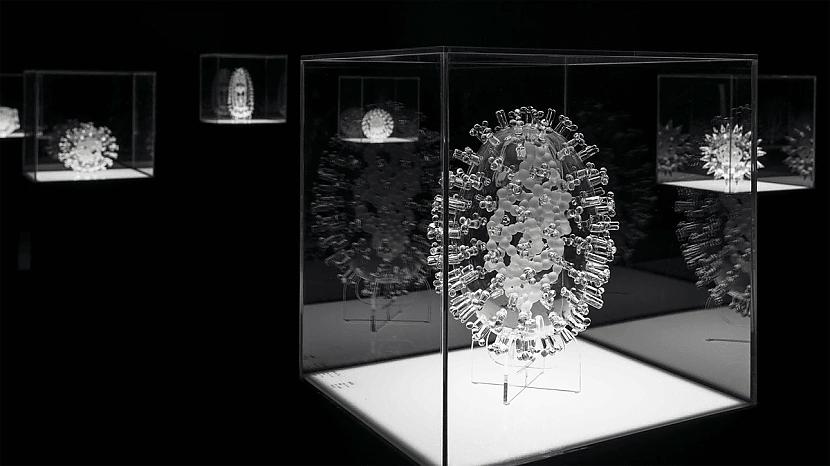 Stikla mikrobioloģija Autors: Zibenzellis69 Britu mākslinieka  Luke Jerram's instalācijas, kas pārsteigs ar savu vērienu