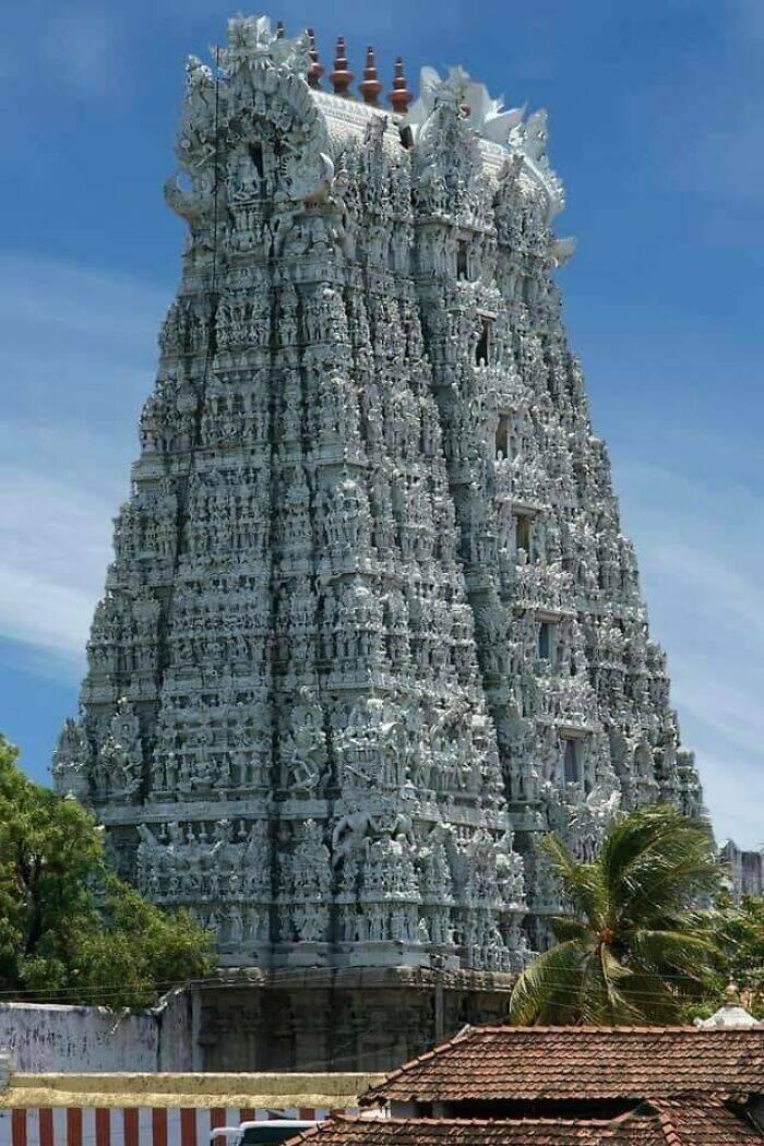 Uz Suchindram temple ir vairāk... Autors: Zibenzellis69 15 aizraujošas pagātnes lietas, kas tiek saglabātas nākamajām paaudzēm