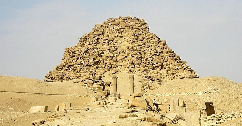 Apslēptās noliktavas... Autors: Lestets 200 gadus vēlāk brūkošā piramīdā atrastas slepenas telpas