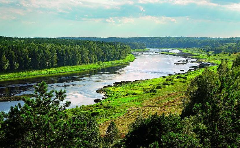 Skaista upe Autors: klanu kaķi 25 skaisti Latvijas dabas skati